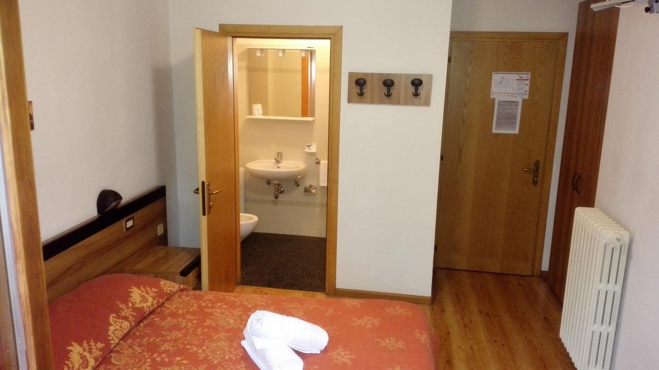 Casa Alpina Sant'Apollinare Hotel ฟัลกาเด ภายนอก รูปภาพ