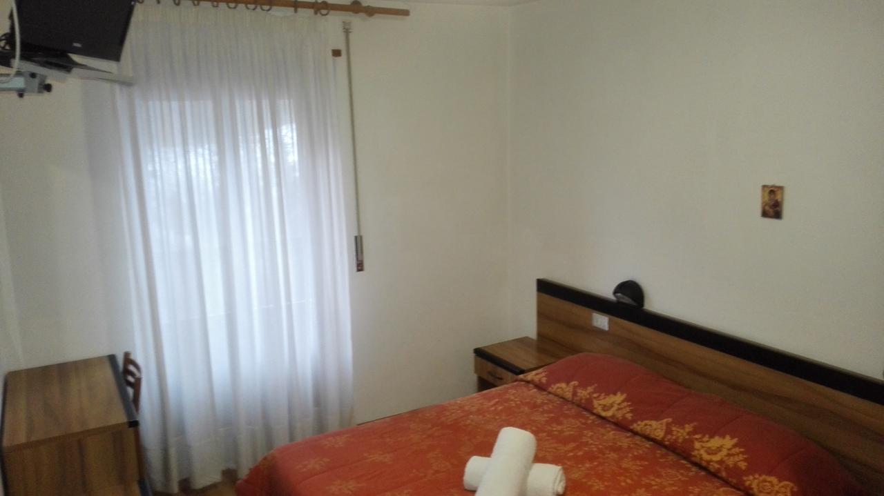 Casa Alpina Sant'Apollinare Hotel ฟัลกาเด ภายนอก รูปภาพ