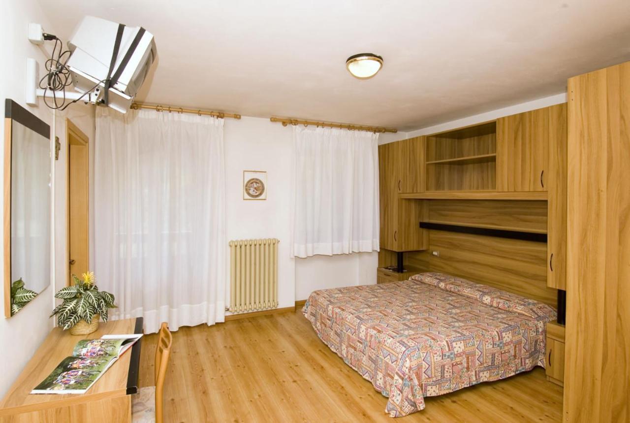 Casa Alpina Sant'Apollinare Hotel ฟัลกาเด ภายนอก รูปภาพ